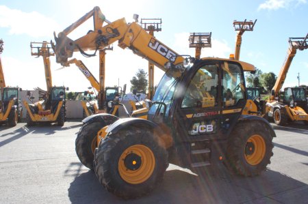 0 JCB  - photo 2