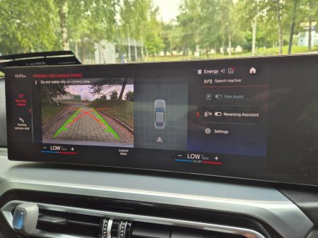 2023 BMW 3-Series - photo 21