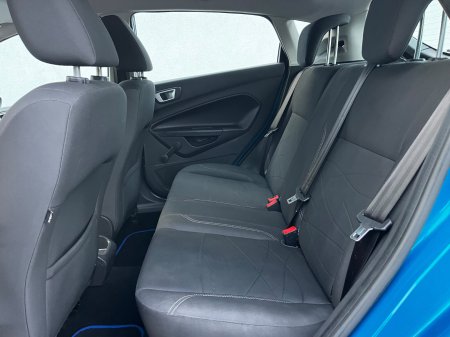 2015 Ford Fiesta - photo 16