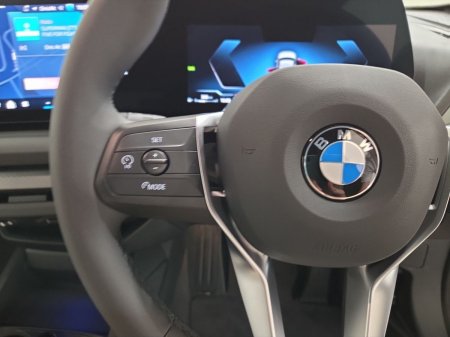 2026 BMW 1-Series - photo 17