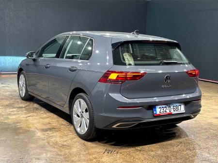 2023 Volkswagen Golf - photo 5