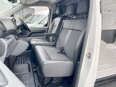 2021 Opel Vivaro - photo 25