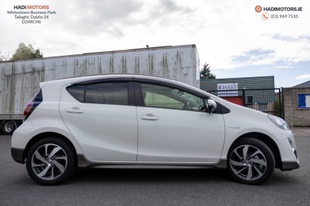 2015 Toyota Aqua - photo 6