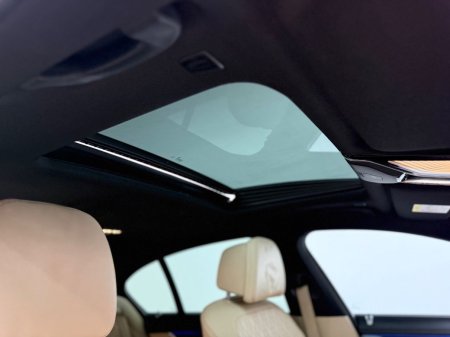 2018 BMW 7-Series - photo 12
