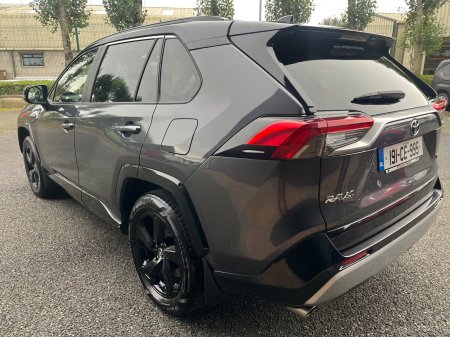 2019 Toyota RAV4 - photo 4