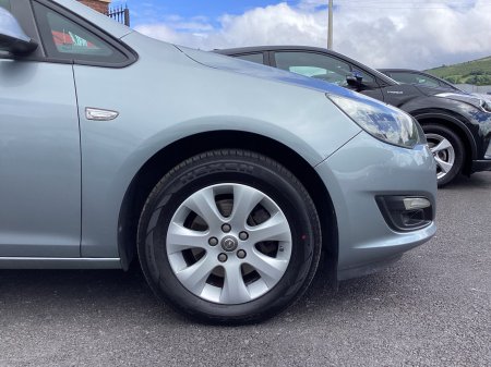 2015 Opel Astra - photo 9