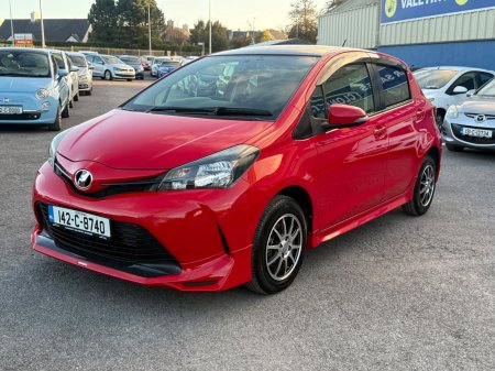 2014 Toyota Vitz - photo 4
