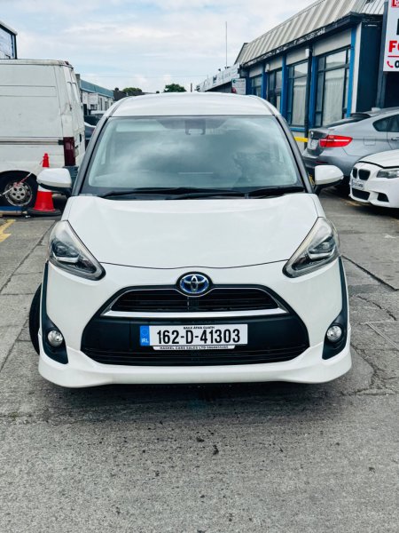 2016 Toyota Sienta - photo 20