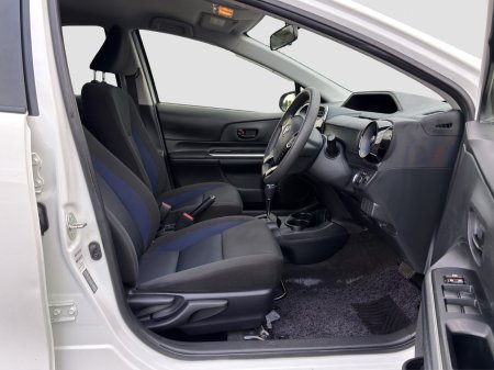 2019 Toyota Aqua - photo 9
