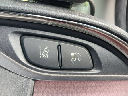 2016 Toyota Yaris - photo 23