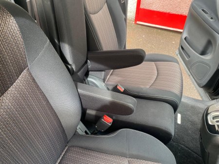 2014 Nissan Serena - photo 26