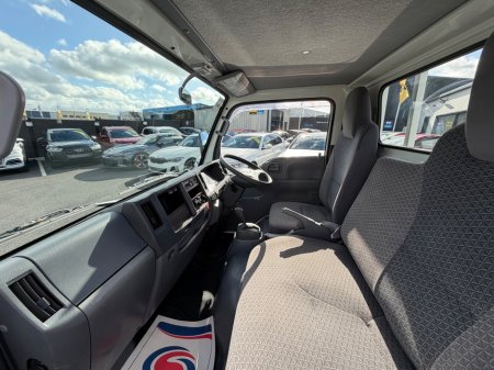 2019 Isuzu NPR - photo 25