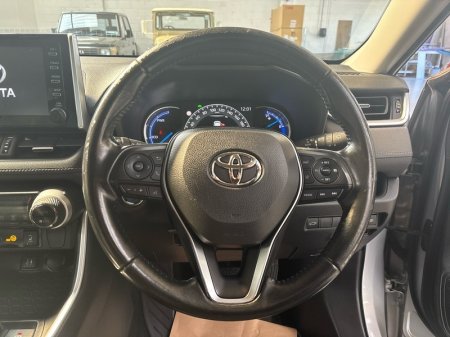2019 Toyota RAV4 - photo 9