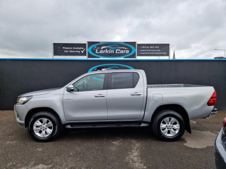 2017 Toyota Hilux - photo 4
