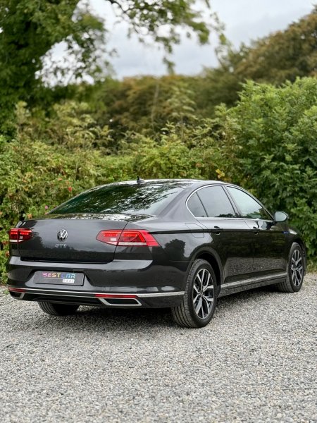 2021 Volkswagen Passat - photo 13