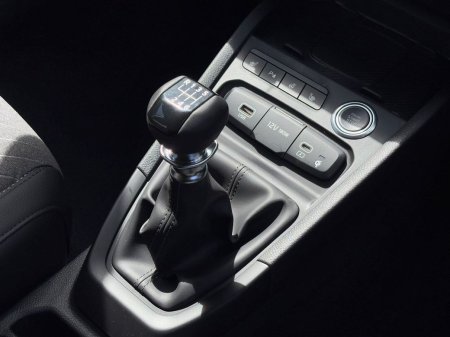 2026 Kia Stonic - photo 22