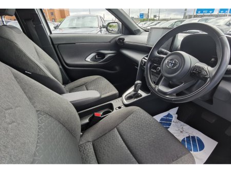 2023 Toyota Yaris Cross - photo 8