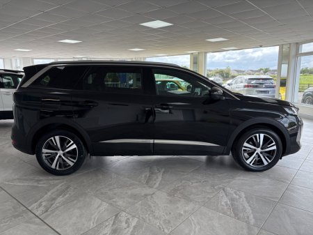 2023 Peugeot 5008 - photo 5