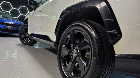 2019 Toyota RAV4 - photo 16