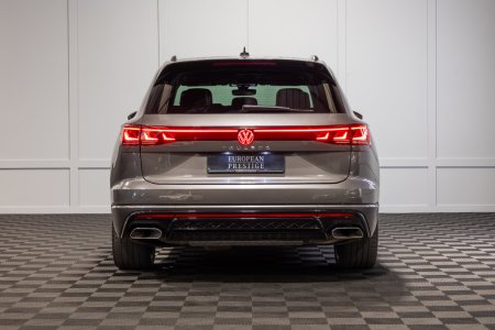 2025 Volkswagen Touareg - photo 5
