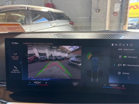 2023 BMW 3-Series - photo 14