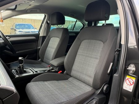 2021 Volkswagen Passat - photo 13