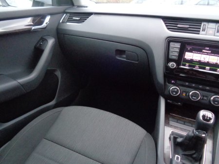 2016 Skoda Octavia - photo 11