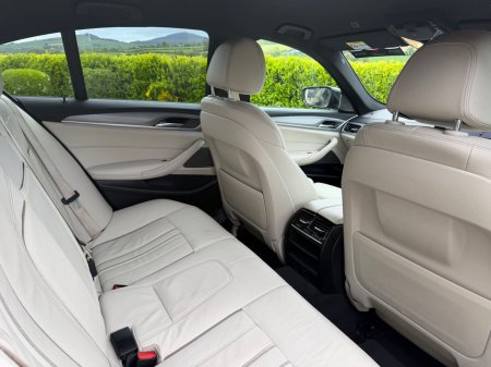 2017 BMW 5-Series - photo 12