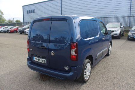 2020 Vauxhall Combo - photo 17