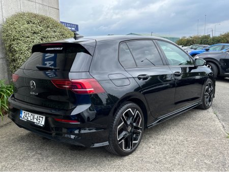 2024 Volkswagen Golf - photo 4