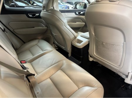 2023 Volvo XC60 - photo 10