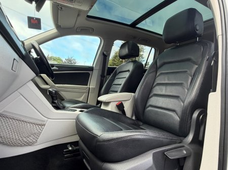 2020 Volkswagen Tiguan - photo 23