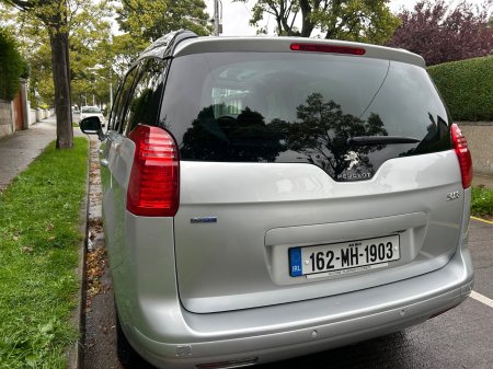 2016 Peugeot 5008 - photo 10