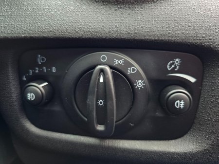2015 Ford Fiesta - photo 17