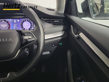 2025 Skoda Octavia - photo 24