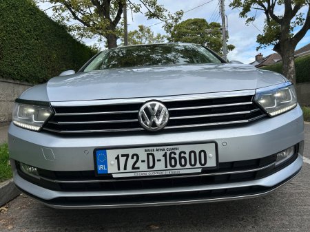 2017 Volkswagen Passat - photo 2
