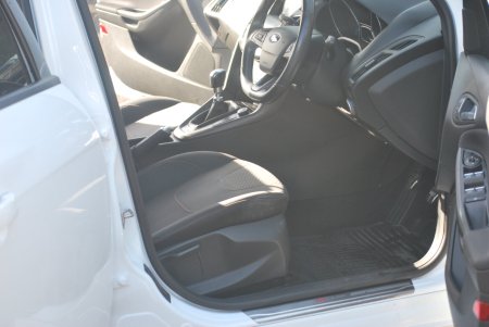 2018 Ford Focus - photo 11