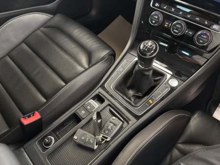 2020 Volkswagen Golf - photo 27