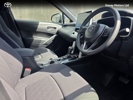 2024 Toyota Corolla Cross - photo 14