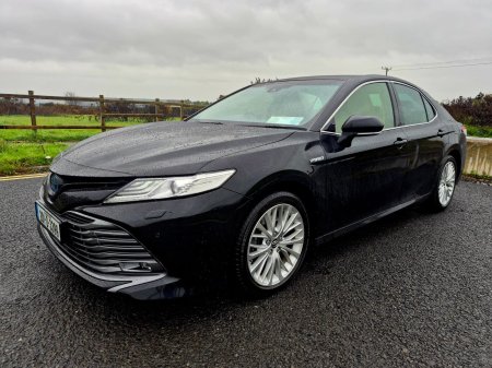 2020 Toyota Camry - photo 7