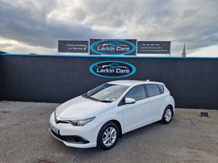 2016 Toyota Auris 1.33 Dual VVT-i 5Dr Terra