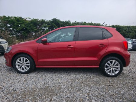 2017 Volkswagen Polo - photo 2