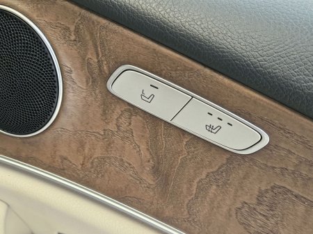 2020 Mercedes-Benz E-Class - photo 17