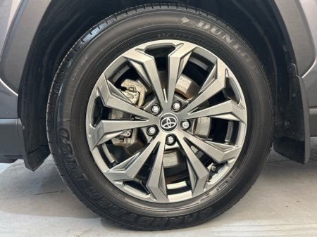 2025 Toyota RAV4 - photo 11