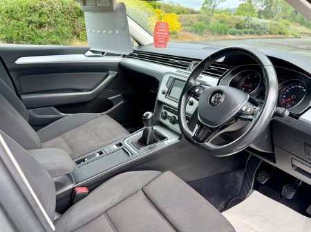 2017 Volkswagen Passat - photo 9