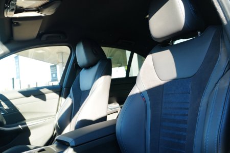 2025 BMW 3-Series - photo 20