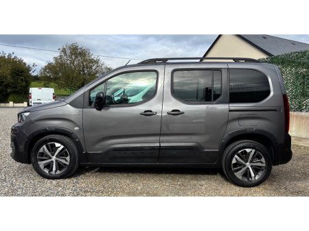 2020 Peugeot Rifter - photo 4
