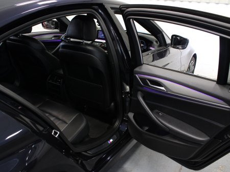 2019 BMW 5-Series - photo 28