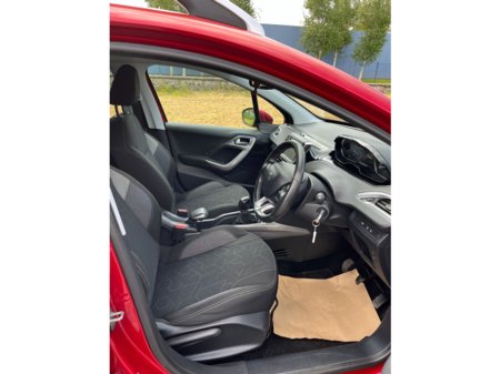 2017 Peugeot 2008 - photo 9