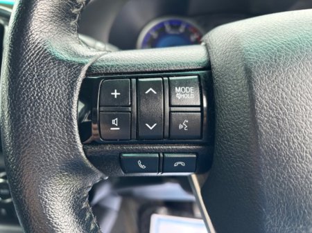 2020 Toyota Hilux - photo 12
